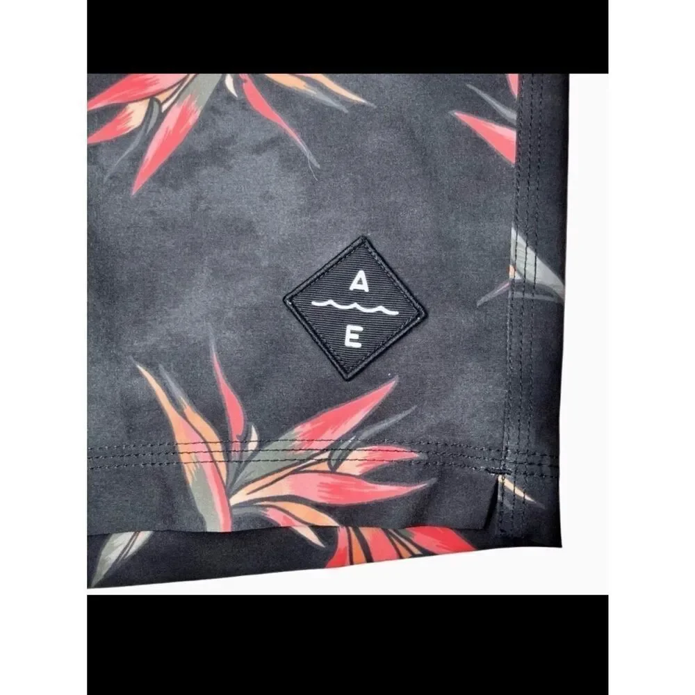 American Eagle Bird of Paradise Board Shorts in Grey/Red Men’s Flex/L